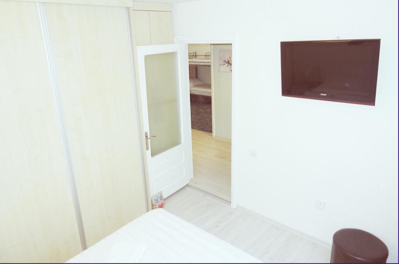 Smart Apartament Appartement Piatra Neamţ Buitenkant foto